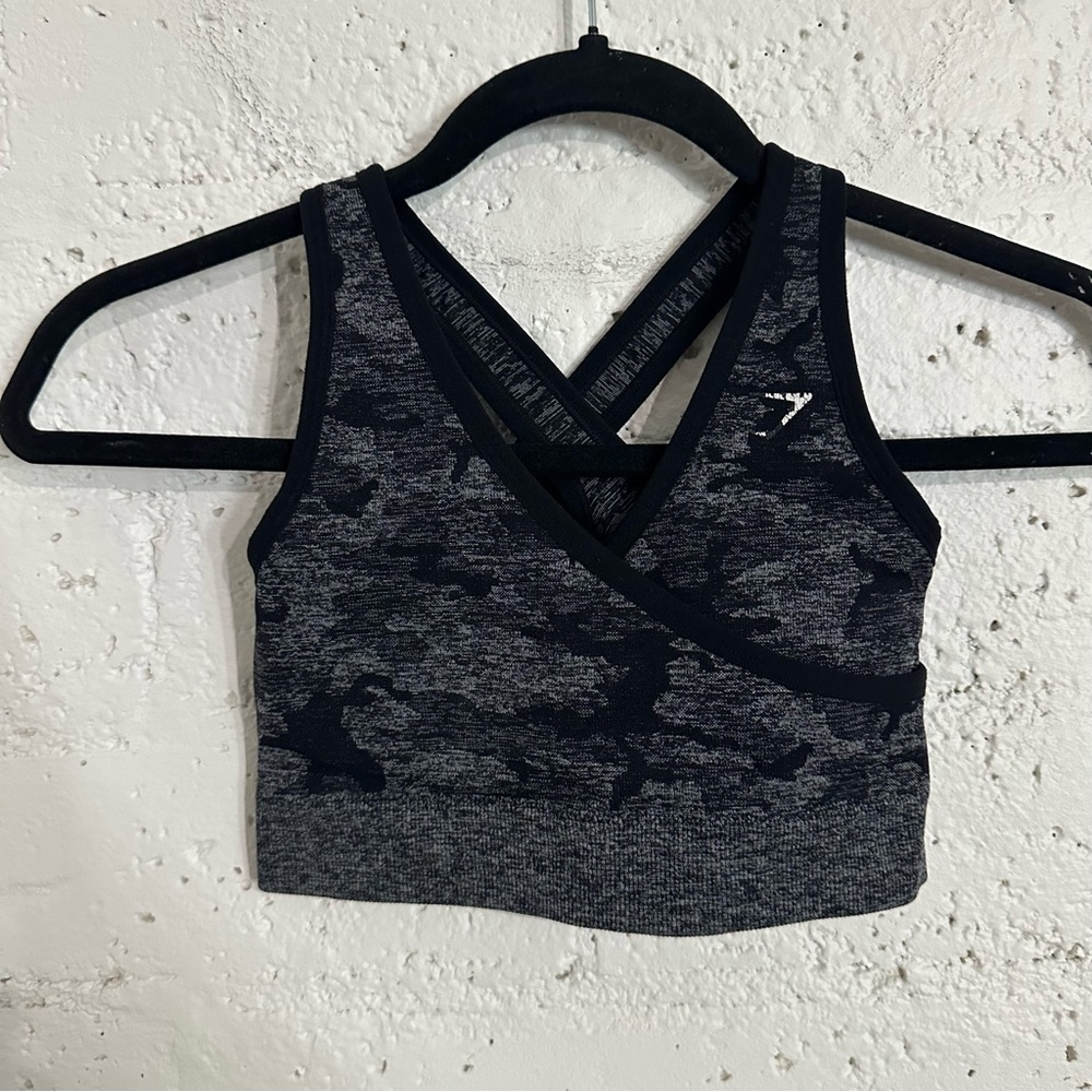 Gymshark Sports Bra XS Gray Adapt Camo Seamless DRY Cross Back BQ6